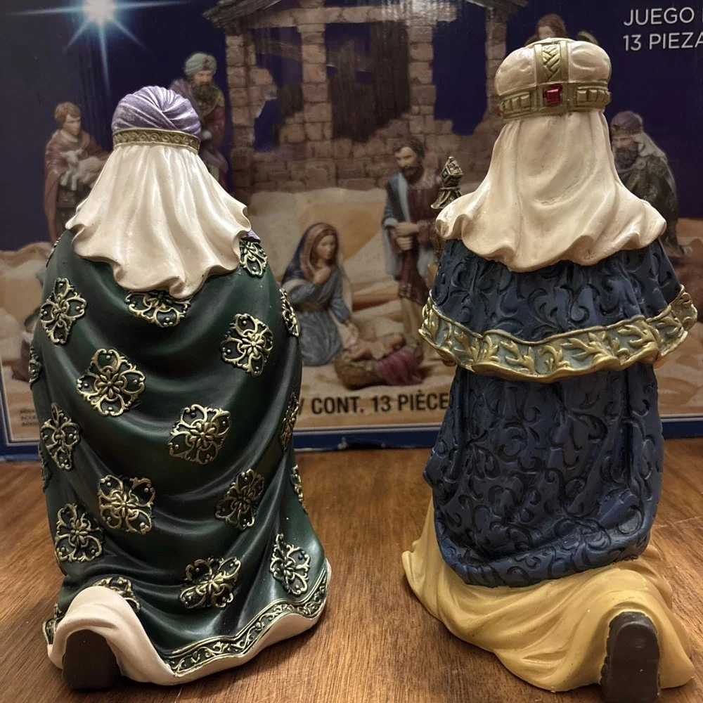 Kirkland Signature Nativity Set 2005080 8 3/4